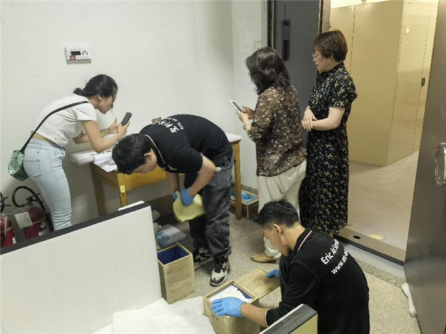 文物交接 (2).jpg