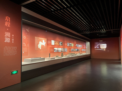 3 “三星眩耀——金坛三星村遗址特展”场景_副本.jpg